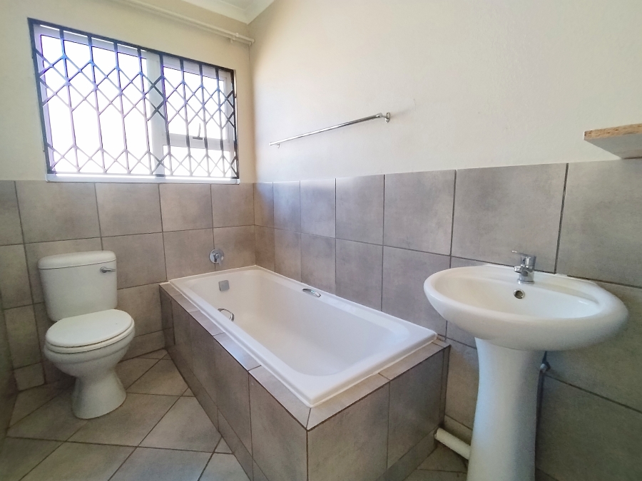 To Let 3 Bedroom Property for Rent in Brenthurst Gauteng