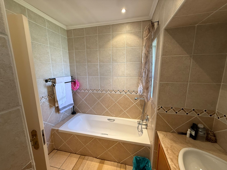 To Let 3 Bedroom Property for Rent in Vanderbijlpark SE 4 Gauteng