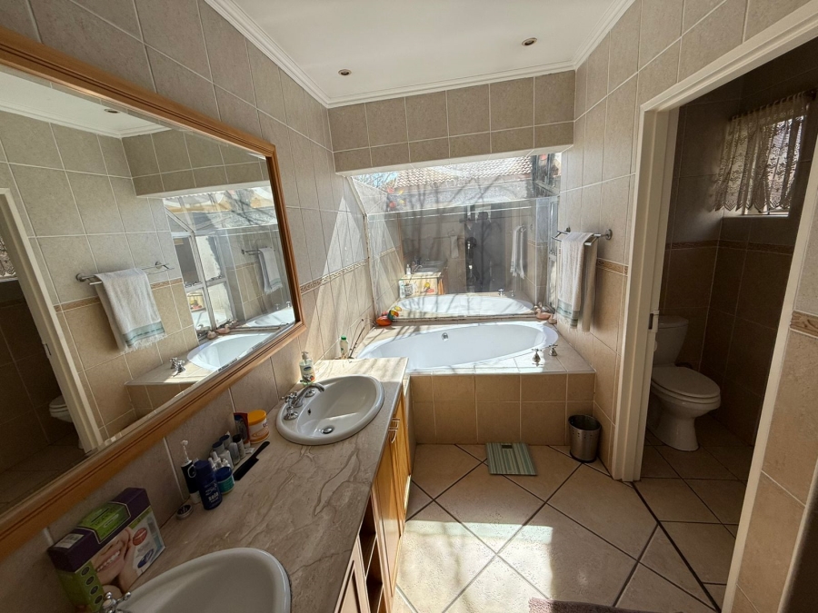 To Let 3 Bedroom Property for Rent in Vanderbijlpark SE 4 Gauteng