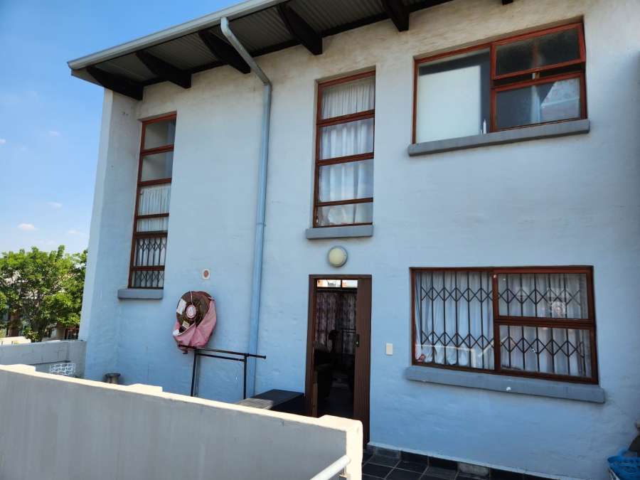 To Let 1 Bedroom Property for Rent in Midridge Park Gauteng