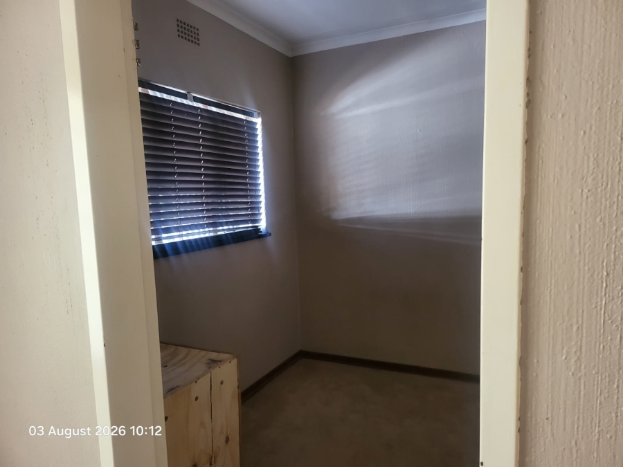 3 Bedroom Property for Sale in Petersfield Gauteng