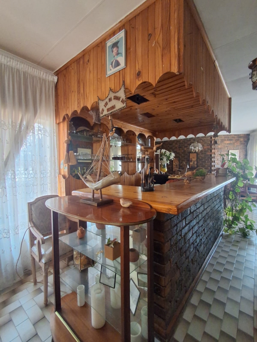 5 Bedroom Property for Sale in De Deur Gauteng