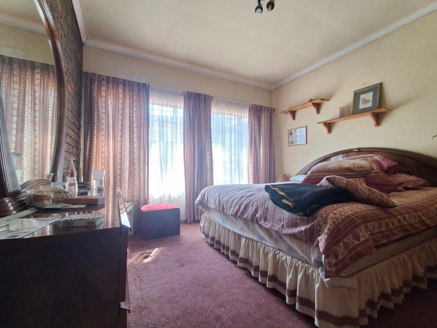 5 Bedroom Property for Sale in De Deur Gauteng
