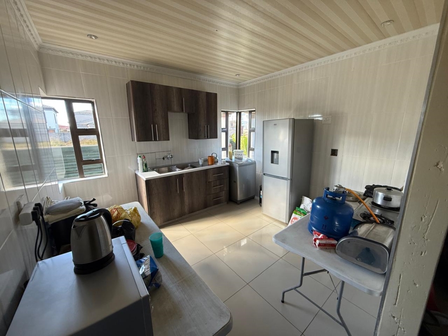 To Let 3 Bedroom Property for Rent in Golden Gardens Gauteng
