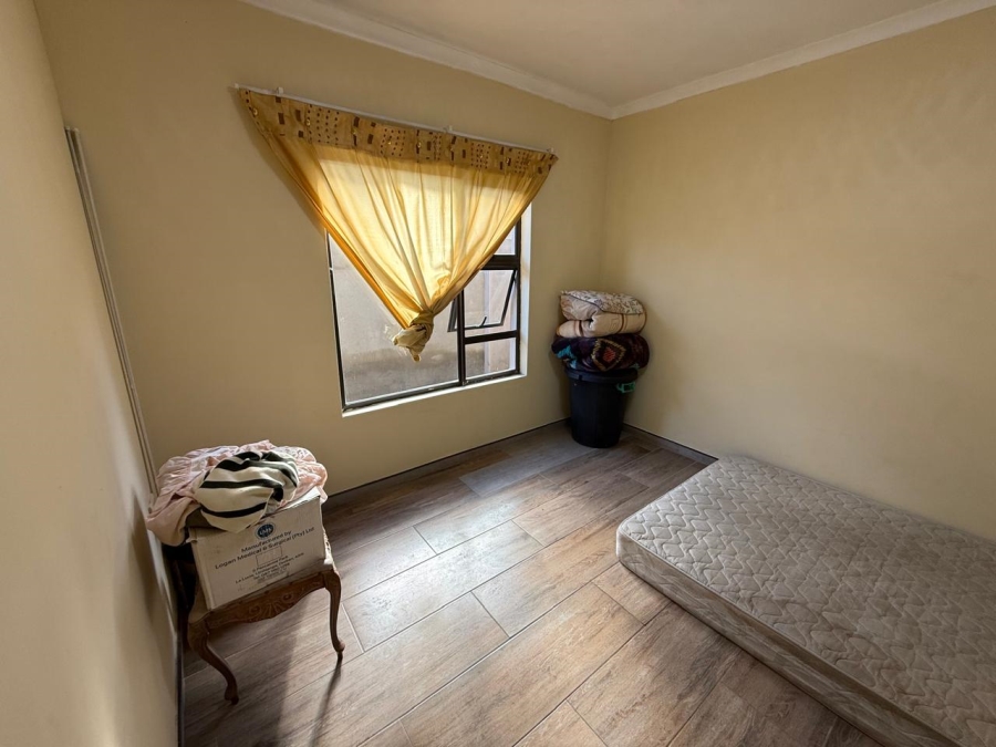 To Let 3 Bedroom Property for Rent in Golden Gardens Gauteng
