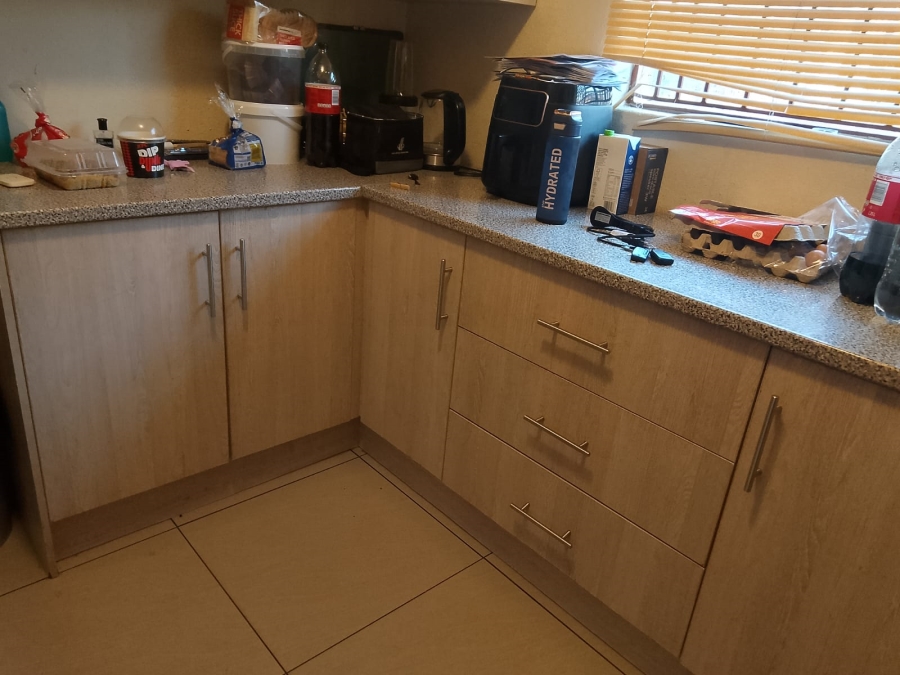 2 Bedroom Property for Sale in Booysens Gauteng