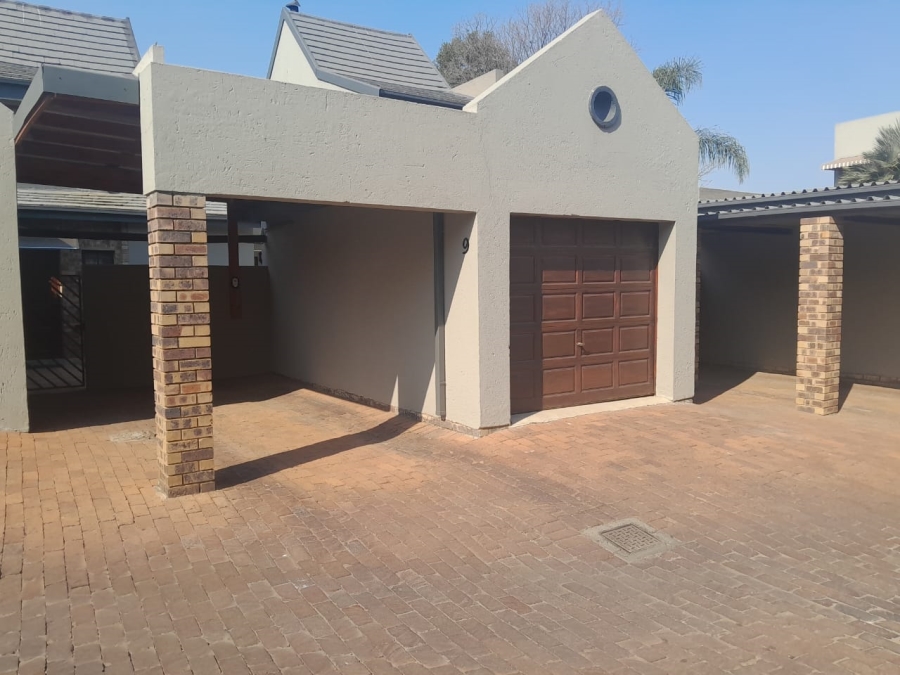 3 Bedroom Property for Sale in Blue Gill Estate Gauteng