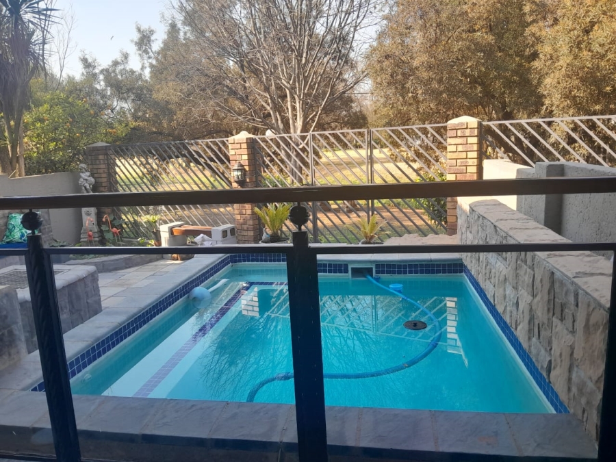 3 Bedroom Property for Sale in Blue Gill Estate Gauteng