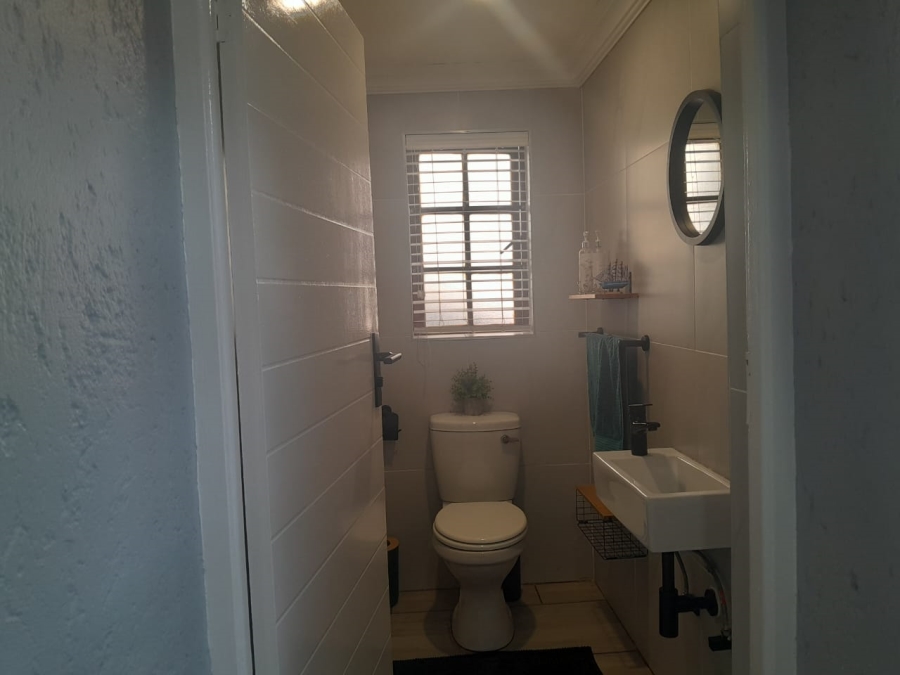 3 Bedroom Property for Sale in Blue Gill Estate Gauteng