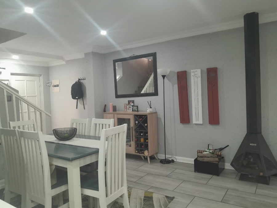 3 Bedroom Property for Sale in Blue Gill Estate Gauteng