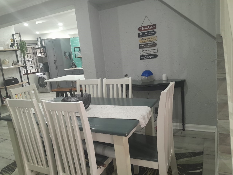 3 Bedroom Property for Sale in Blue Gill Estate Gauteng