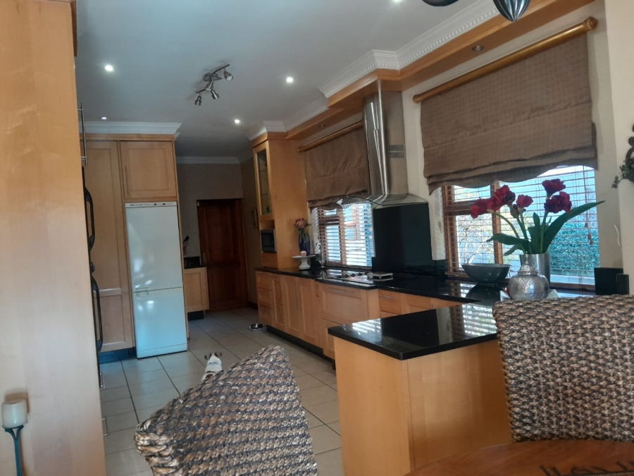 3 Bedroom Property for Sale in Glen Marais Gauteng