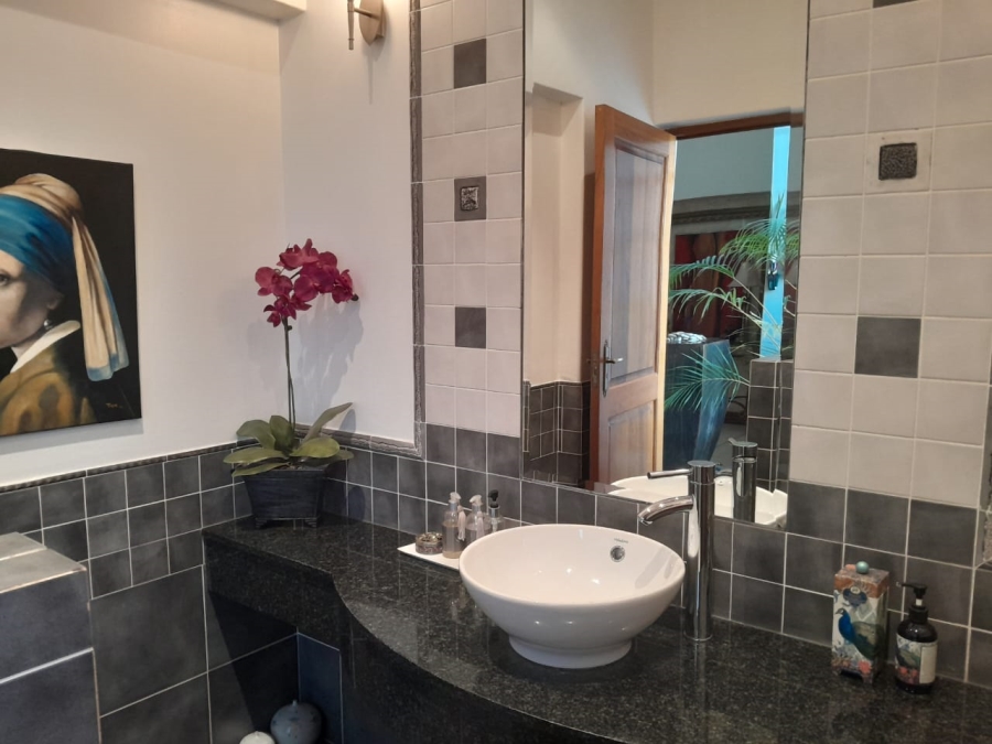 3 Bedroom Property for Sale in Glen Marais Gauteng