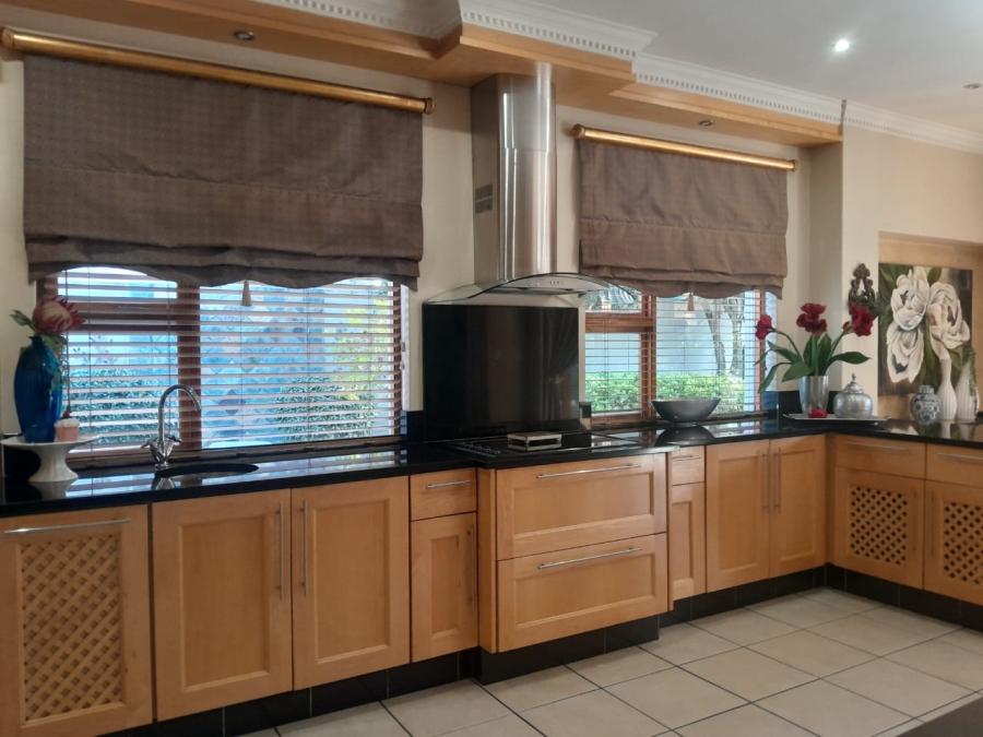 3 Bedroom Property for Sale in Glen Marais Gauteng