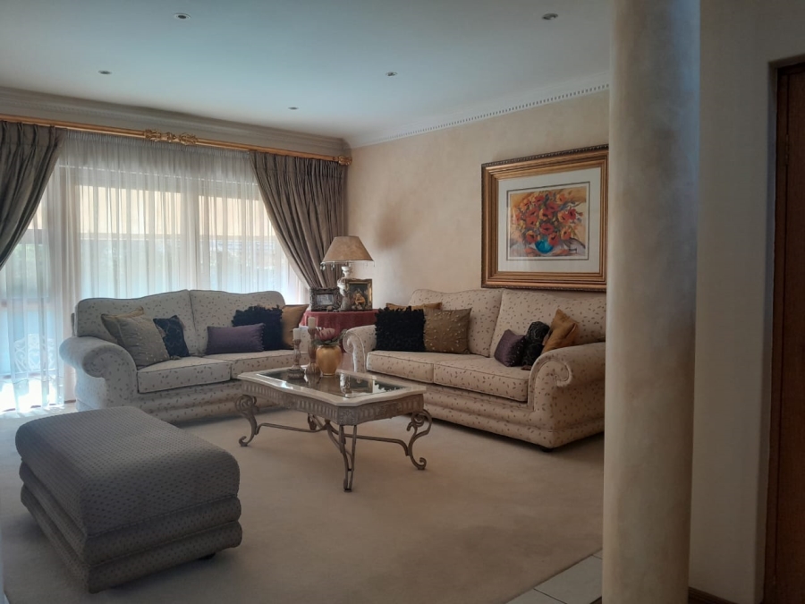 3 Bedroom Property for Sale in Glen Marais Gauteng