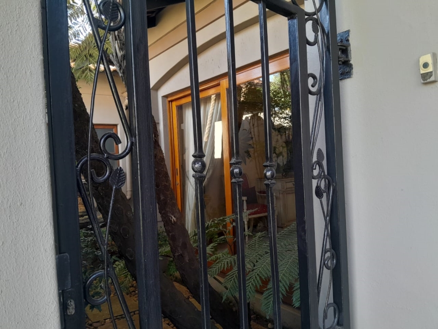 3 Bedroom Property for Sale in Glen Marais Gauteng