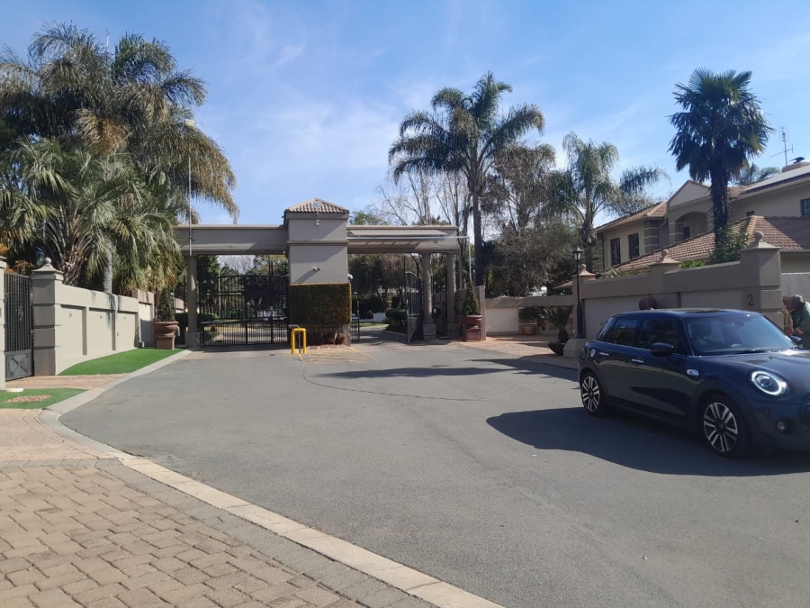 3 Bedroom Property for Sale in Glen Marais Gauteng