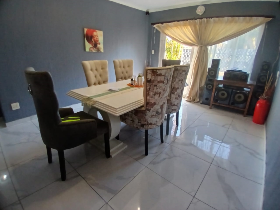 3 Bedroom Property for Sale in Simmerfield Gauteng
