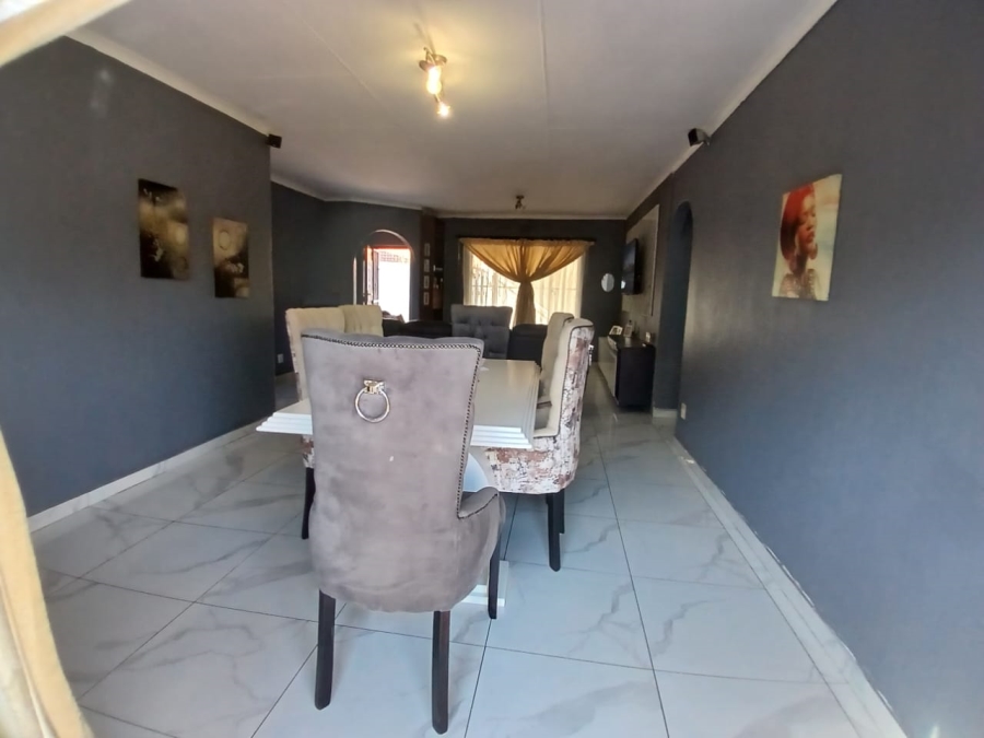 3 Bedroom Property for Sale in Simmerfield Gauteng