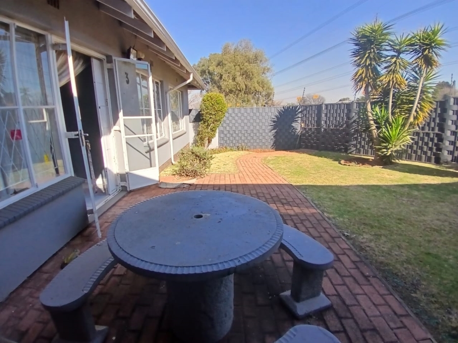 3 Bedroom Property for Sale in Simmerfield Gauteng