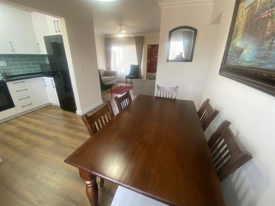 3 Bedroom Property for Sale in Farrarmere Gauteng