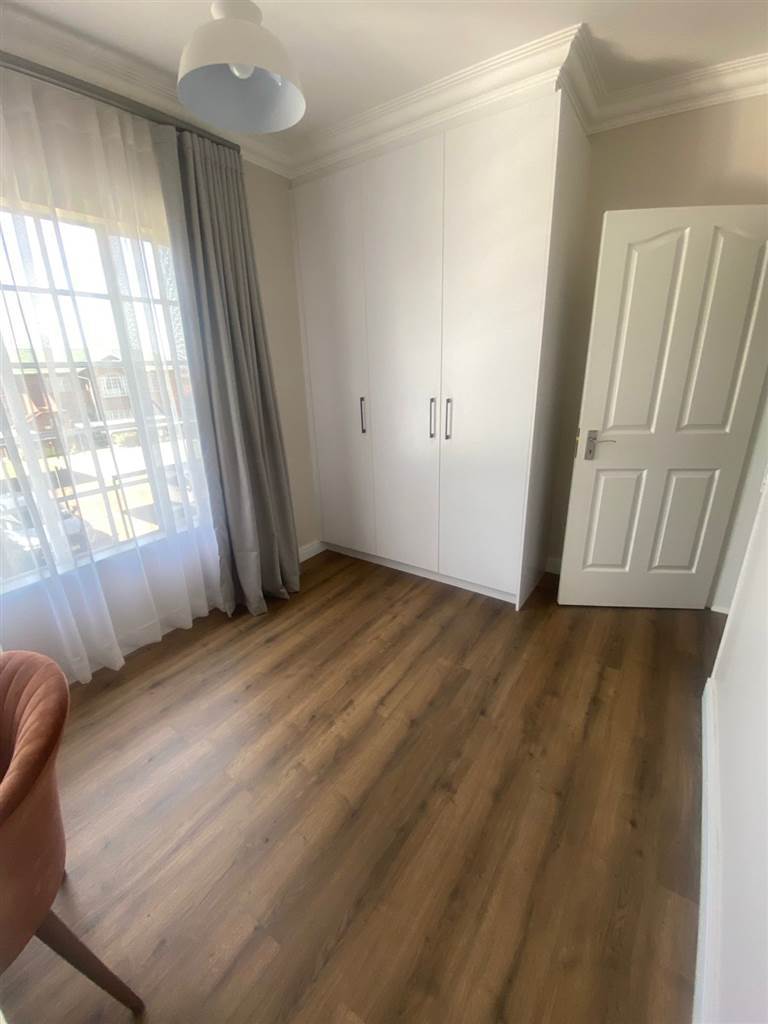 3 Bedroom Property for Sale in Farrarmere Gauteng