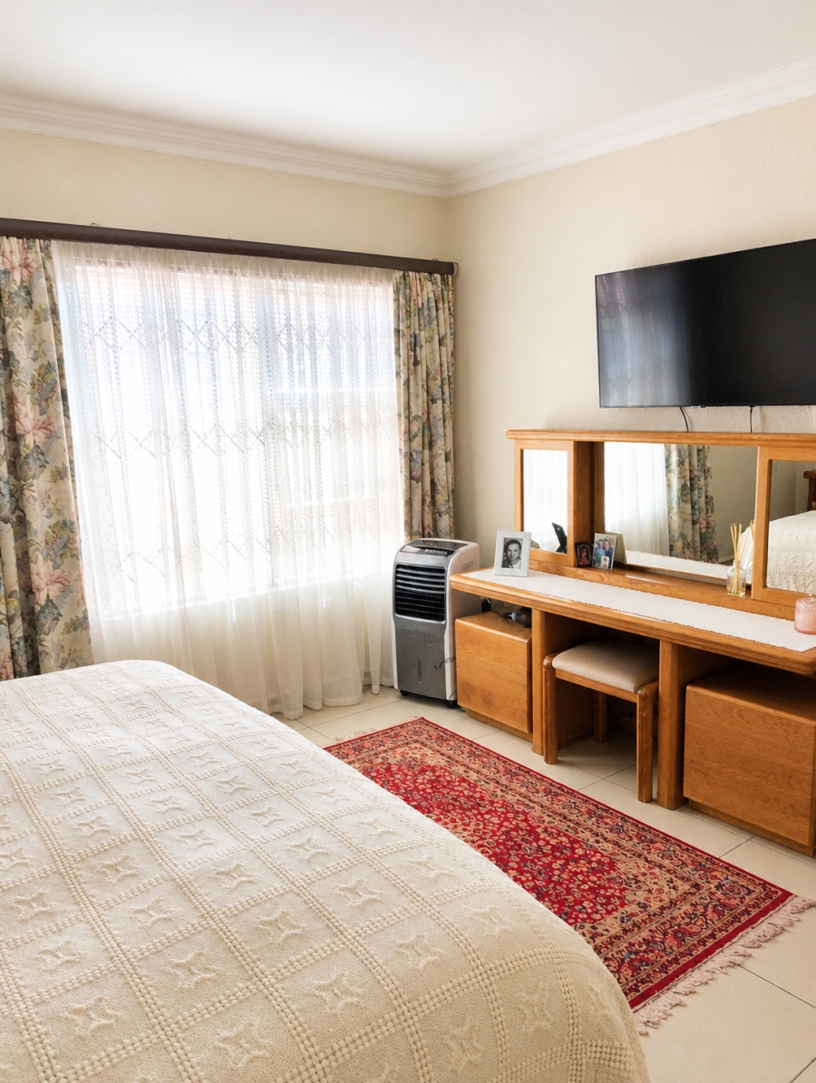 3 Bedroom Property for Sale in New Redruth Gauteng