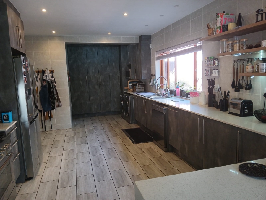 4 Bedroom Property for Sale in Kensington Gauteng