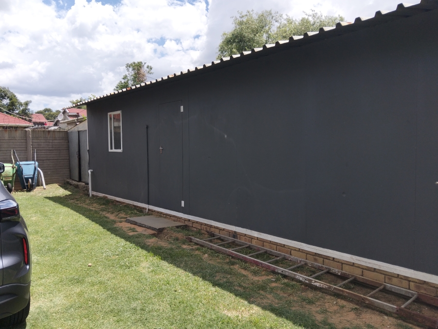 7 Bedroom Property for Sale in Parkhill Gardens Gauteng