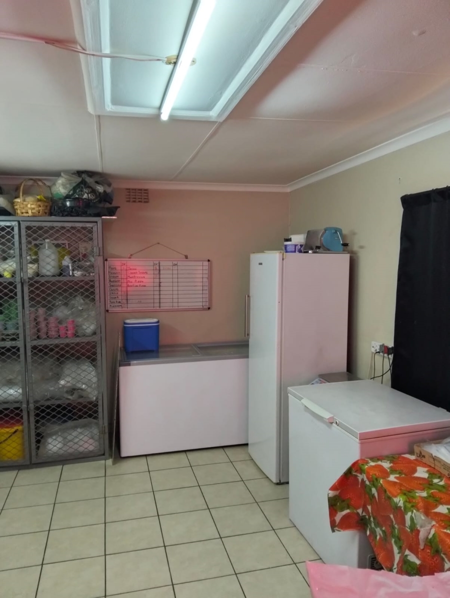 7 Bedroom Property for Sale in Parkhill Gardens Gauteng