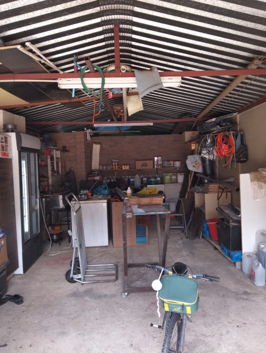 7 Bedroom Property for Sale in Parkhill Gardens Gauteng
