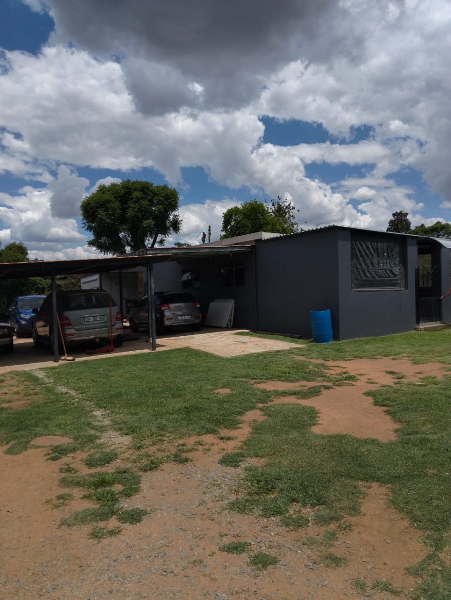 7 Bedroom Property for Sale in Parkhill Gardens Gauteng