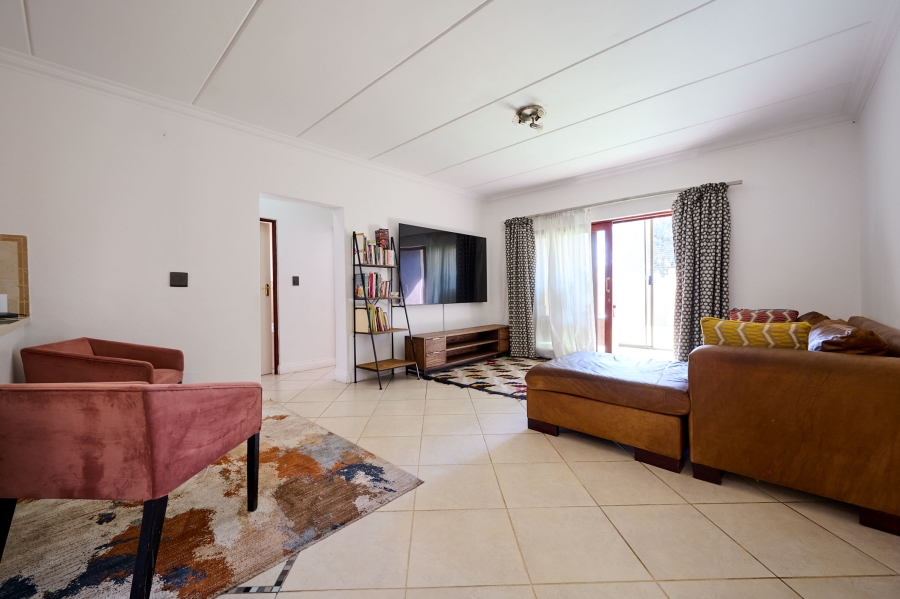 2 Bedroom Property for Sale in Crowthorne AH Gauteng