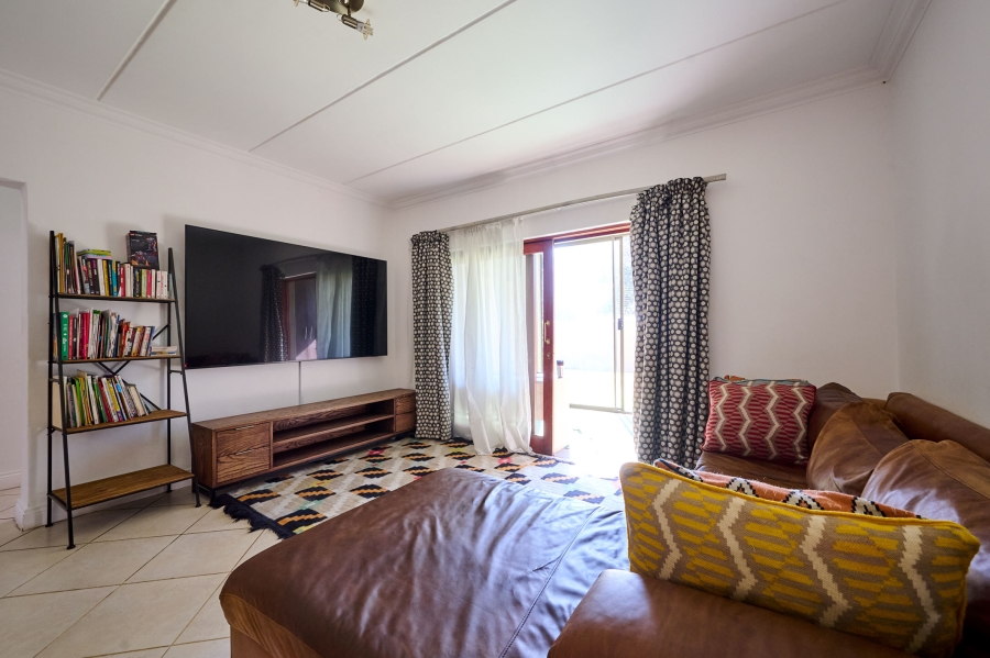 2 Bedroom Property for Sale in Crowthorne AH Gauteng