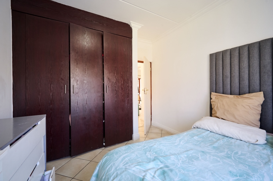 2 Bedroom Property for Sale in Crowthorne AH Gauteng