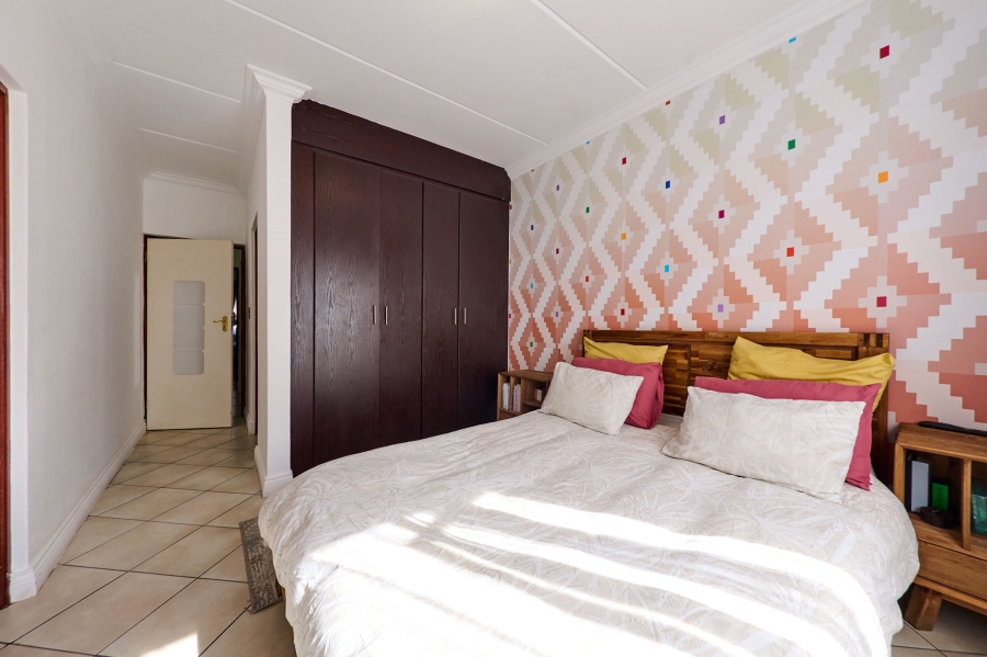 2 Bedroom Property for Sale in Crowthorne AH Gauteng