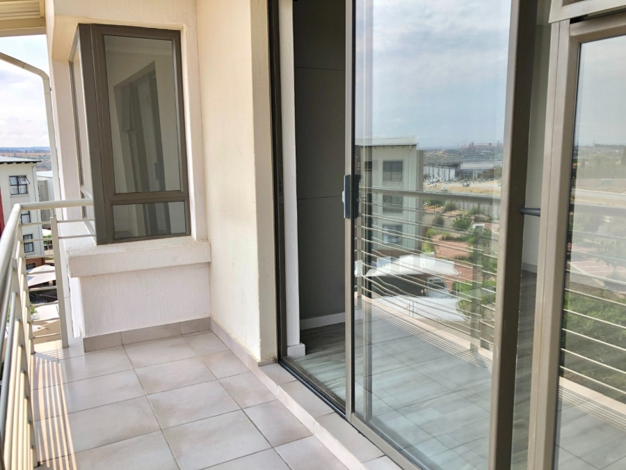 To Let 2 Bedroom Property for Rent in Fourways Gauteng