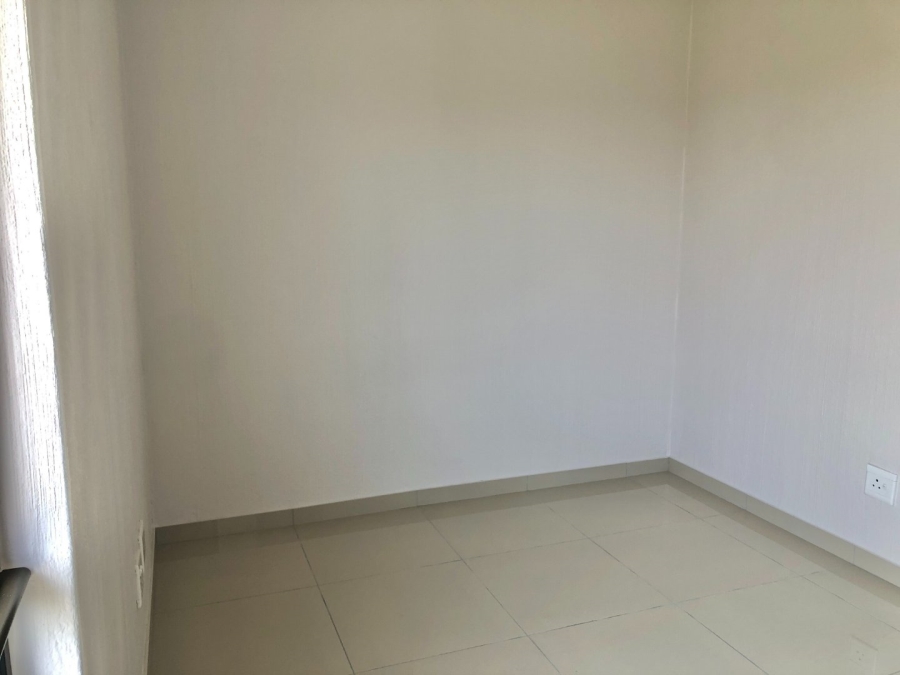 To Let 2 Bedroom Property for Rent in Fourways Gauteng