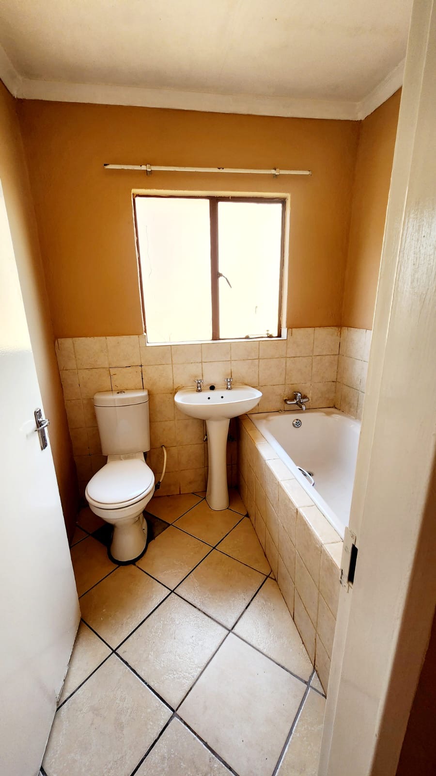 3 Bedroom Property for Sale in Clayville Gauteng