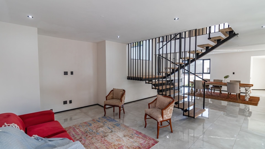 4 Bedroom Property for Sale in Helderfontein Estate Gauteng