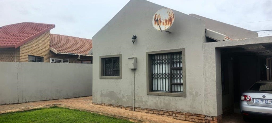 3 Bedroom Property for Sale in Soshanguve UU Gauteng