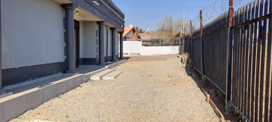 3 Bedroom Property for Sale in Hermanstad Gauteng