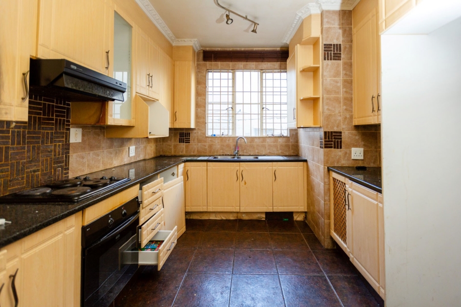 2 Bedroom Property for Sale in Bramley Park Gauteng