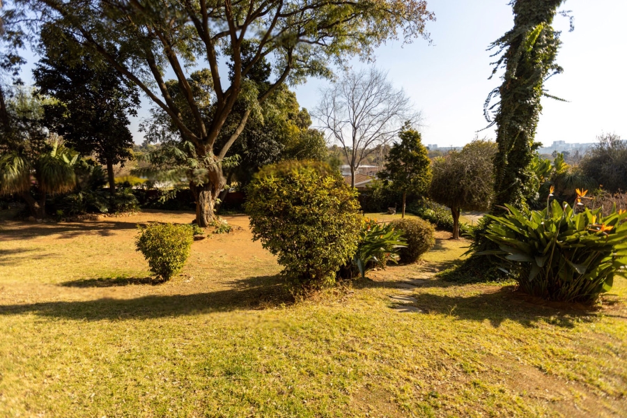 2 Bedroom Property for Sale in Bramley Park Gauteng