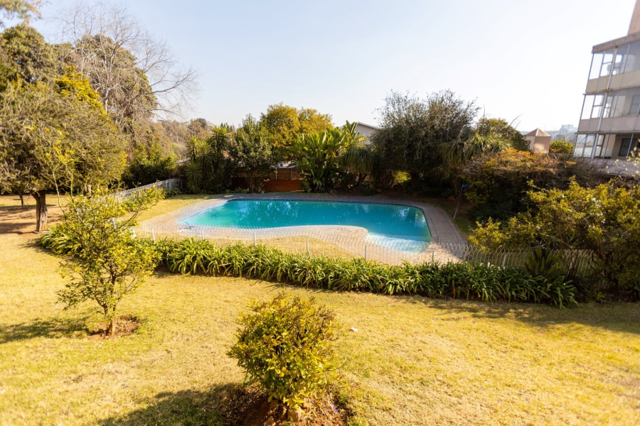 2 Bedroom Property for Sale in Bramley Park Gauteng