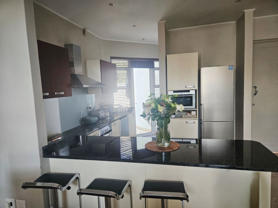 To Let 2 Bedroom Property for Rent in Hyde Park Gauteng