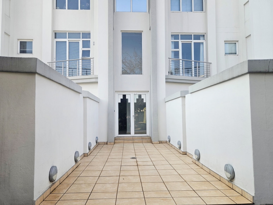 To Let 2 Bedroom Property for Rent in Hyde Park Gauteng