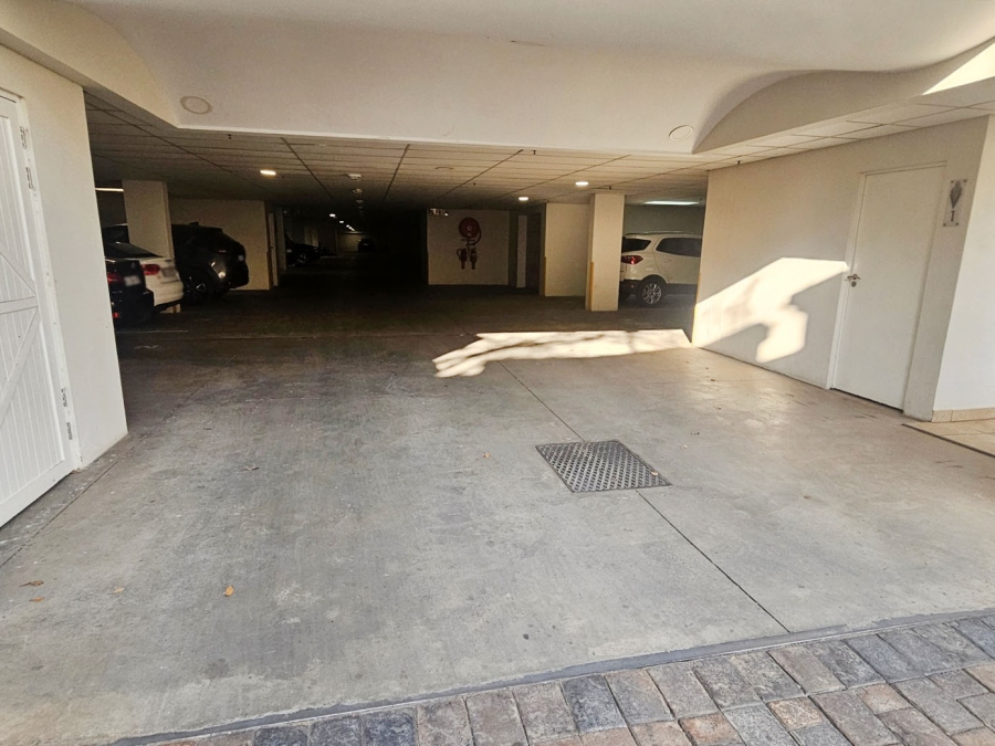 To Let 2 Bedroom Property for Rent in Hyde Park Gauteng