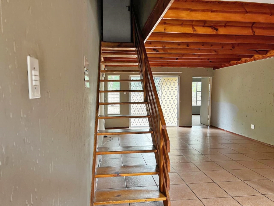 To Let 3 Bedroom Property for Rent in Buccleuch Gauteng