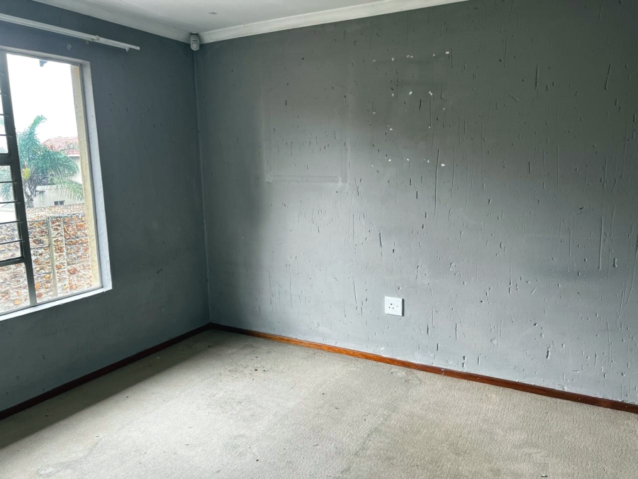 To Let 3 Bedroom Property for Rent in Buccleuch Gauteng